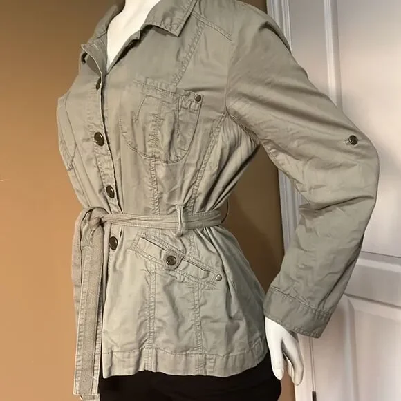 Reitmans Light jacket/Size 15 - Picture 9 of 11